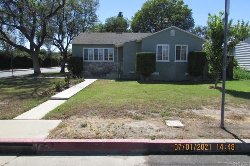 6201 Peach Ave, Van Nuys, CA 91411-1107