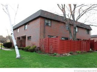 27 Sharon Ln, Hartford, CT 06109-3409
