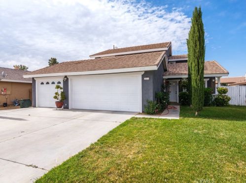 10810 Dove Ln, El Mirage, CA 92301-4117