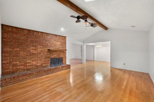 6436 Ridglea Dr, Fort Worth TX  76148-1427 exterior