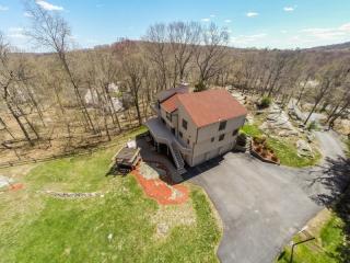 907 Gate Rd, Kinnelon, NJ 07405-2201