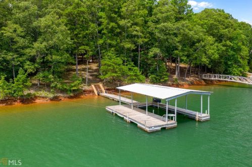 299 Hugh Dorsey Rd, Hartwell, GA 30643-3095