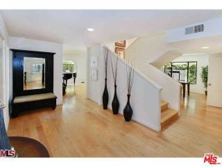 7727 Woodrow Wilson Dr, Los Angeles CA  90046-1211 exterior