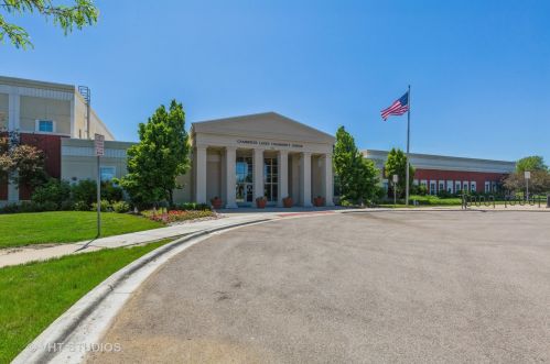 868 Clover Ln, Pingree Grove IL  60140-9116 exterior