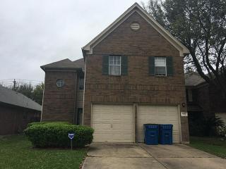 1720 Old Creek Dr, Richmond TX  77471-5570 exterior