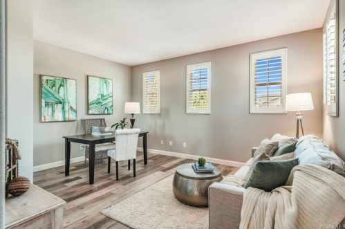 10 Brockton, Irvine CA  92620-7911 exterior