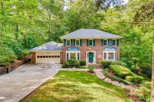 2543 Hunton Ct, Marietta, GA 30068-3156