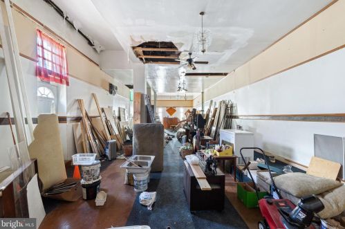 2039 Chelten Ave, Philadelphia PA 19144-2701 exterior