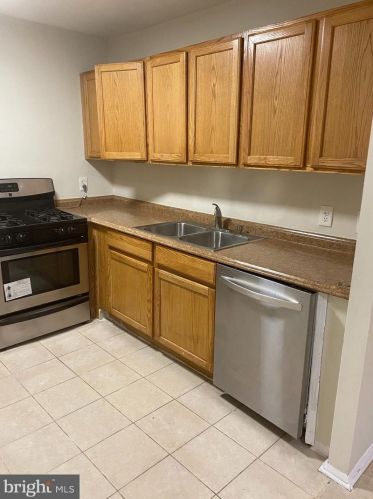 14347 Bel Pre Dr, Silver Spring MD  20906-2249 exterior