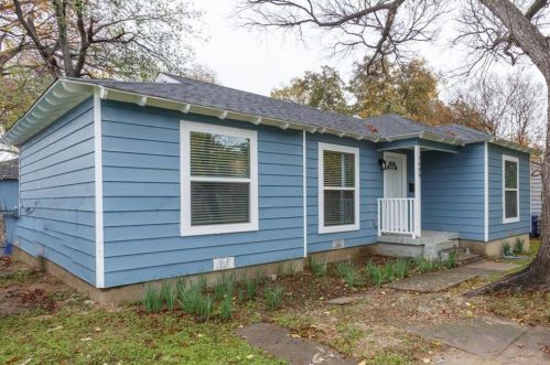 1608 Cottonwood Rd, Carrollton TX  75006-3854 exterior