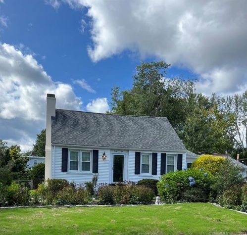 46 Boylston St, Meriden, CT 06450-4738