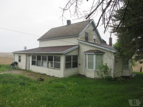 504 Johnston St, What Cheer, IA 50268-1061