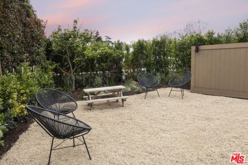 18 Calle Alamo, Santa Barbara CA  93105-2817 exterior