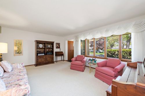 8017 40th Ave, Minneapolis, MN 55427-1128