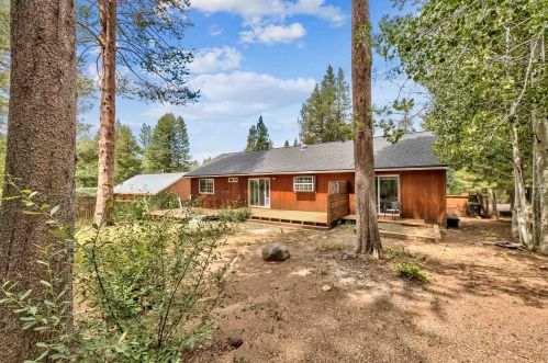 10607 Alder Creek Rd, Truckee CA  96161-2542 exterior