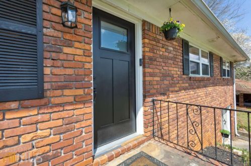 1073 Worley Dr, Marietta, GA 30066-3959