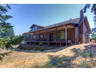 29500 Lariat Ln, Happy Valley OR  97009-7430 exterior