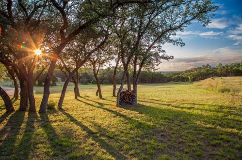 1970 Spring Valley Dr, Mount Sharp, TX 78620-4094