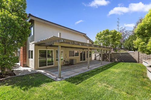 7325 Calle Granada, Anaheim CA  92808-1033 exterior