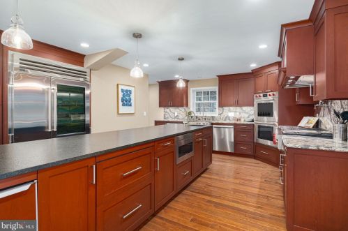 520 End Ave, Tavistock NJ  08033-2630 exterior