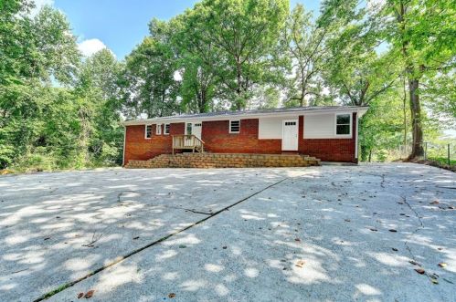 1110 Hope Rd, Atlanta GA  30350-2920 exterior