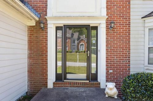 1932 Greensbrooke Close, Stone Mountain, GA 30088-4434