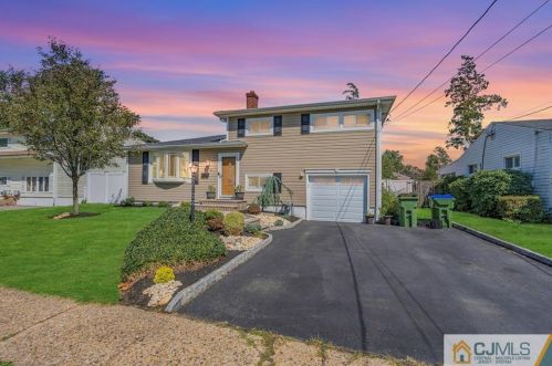 51 Stony Rd, Edison, NJ 08817-3236