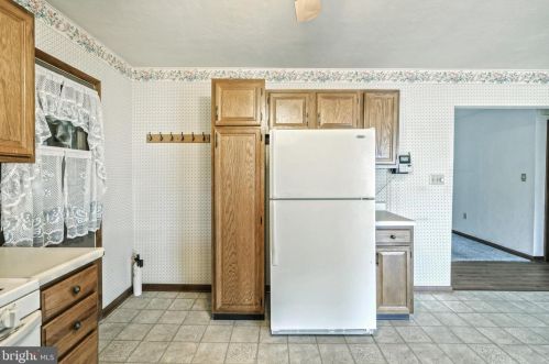 764 Walnut St, Hanover PA 17331-2051 exterior