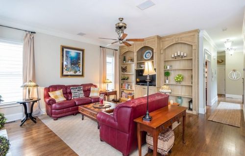 1512 Markan Dr, Atlanta GA  30306-2226 exterior