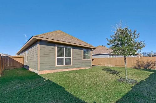 1042 Pleasant Bnd, Conroe TX  77301-1898 exterior
