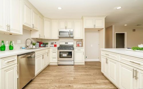 1906 Van Ness Ave, Santa Ana CA 92707-2638 exterior