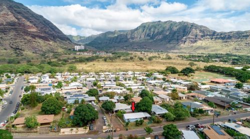 84-632 Lahaina St, Nanakuli, HI 96792-1841