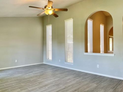 4726 Oakwood Dr, Garland, TX 75043-3342