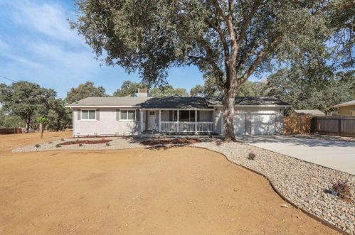 2526 Mittleman Ct, Valley Springs, CA 95252-9525
