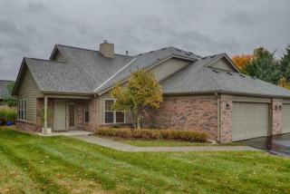 1383 Grey Oaks Dr, Columbus, OH 43230-8414