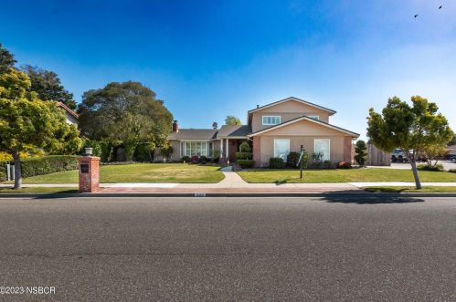 900 Amethyst Dr, Santa Maria, CA 93455-3953