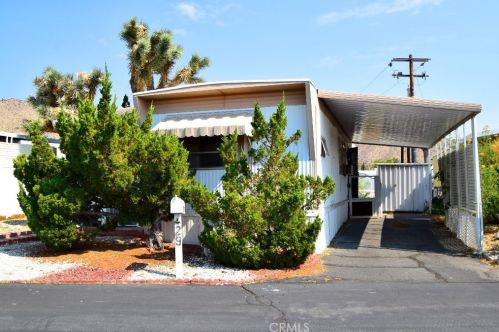 56254 29 Palms Hwy, Yucca Valley, CA 92284-5201