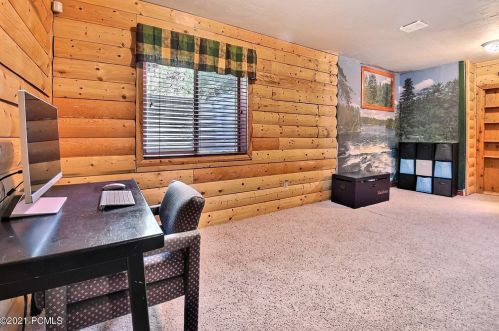 8028 Springshire Dr, Park City UT 84098-5396 exterior