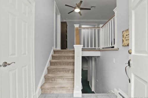 4 Mark Dr, Norwalk, CT 06851-3134