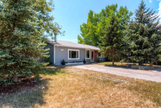 2204 Iris Pl, Loveland, CO 80537-6106