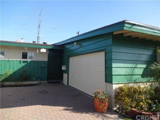 18963 Vose St, Los Angeles CA  91335-3934 exterior