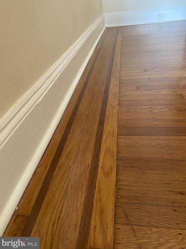 7231 Grays Ave, Philadelphia, PA 19142-1008