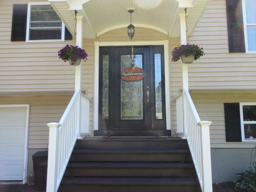 4 Westgate Rd, Derry, NH 03038-3736