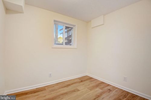 1606 Northcrest Dr, Silver Spring MD 20904-1456 exterior