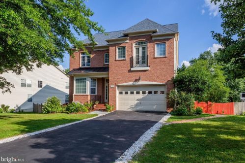 108 Rosebrook Ct, Leesburg, VA 20176-2061