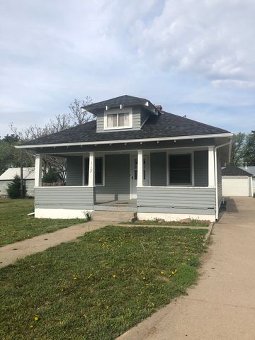 112 Howard Ave, Norton, KS 67654-1936