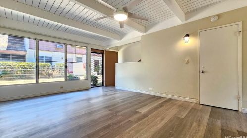 4210 Keanu St, Honolulu, HI 96816-5537