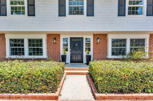 3586 Lathrop Ave, Simi Valley CA  93063-1119 exterior