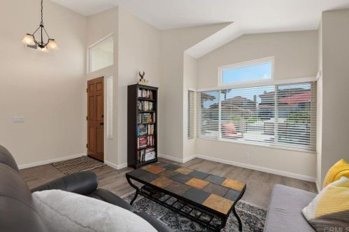 1950 Cherrywood St, Vista CA exterior