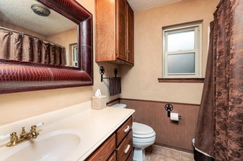 6504 Victoria Ave, Fort Worth TX  76180-8048 exterior